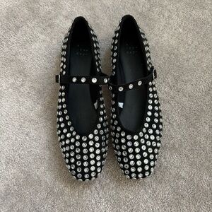 NWOT Black and Silver Studded Flats